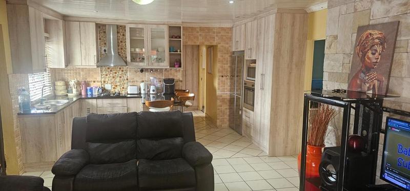 3 Bedroom Property for Sale in Delft Western Cape